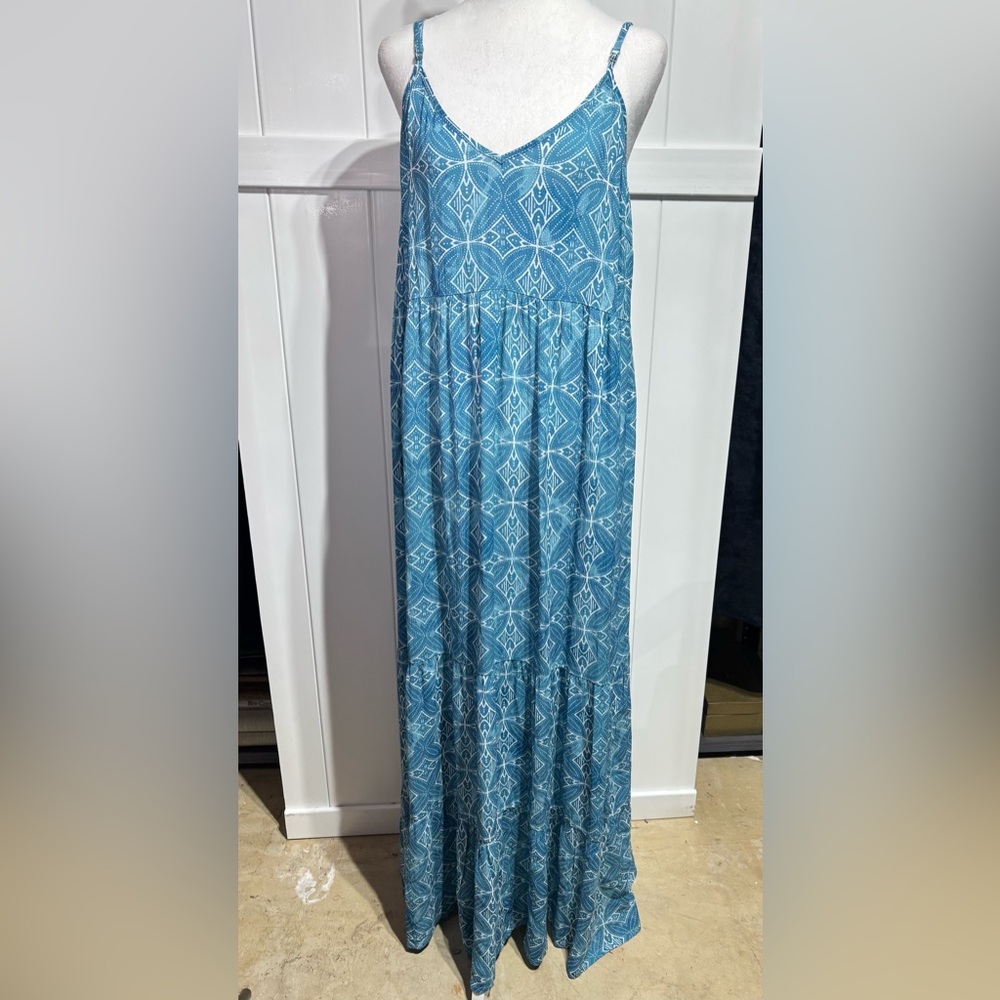 NWOT Hurley blue/white maxi dress